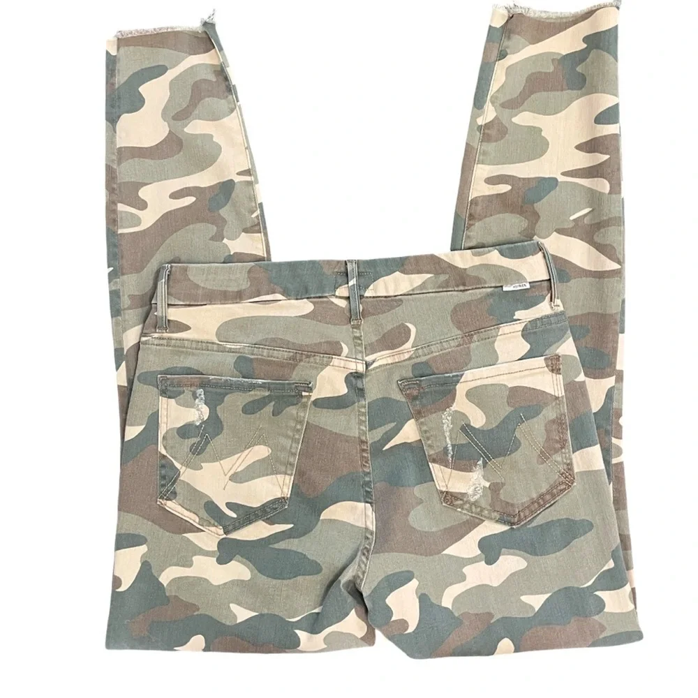 MOTHER High Waisted Looker Ankle Fray See Me Camo Distressed Denim Jean Size 29